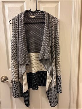 CATO - Sleeveless Open-Front Women’s Sweater Cardigan - Gray/White/Black